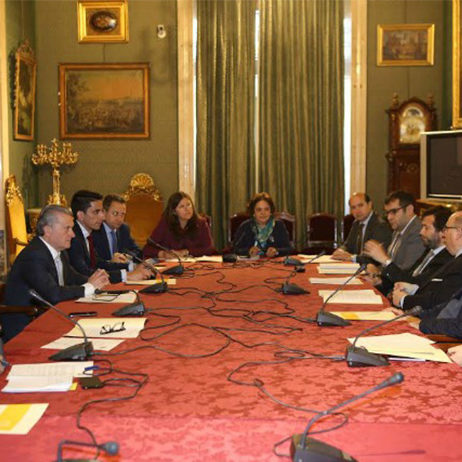 Irradia Energía y el Ayuntamiento de Sevilla proponen el uso de vehículos eléctricos para la carga y descarga de mercancías en el centro de la ciudad hispalense