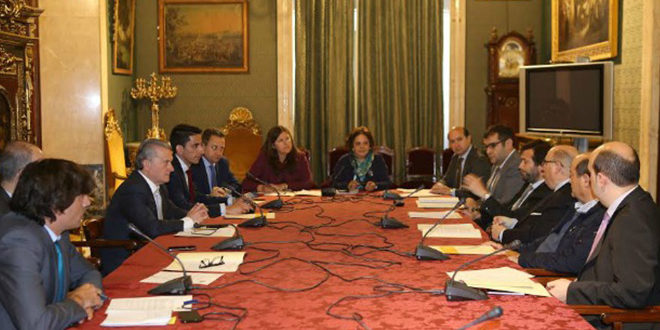 Irradia Energía y el Ayuntamiento de Sevilla proponen el uso de vehículos eléctricos para la carga y descarga de mercancías en el centro de la ciudad hispalense