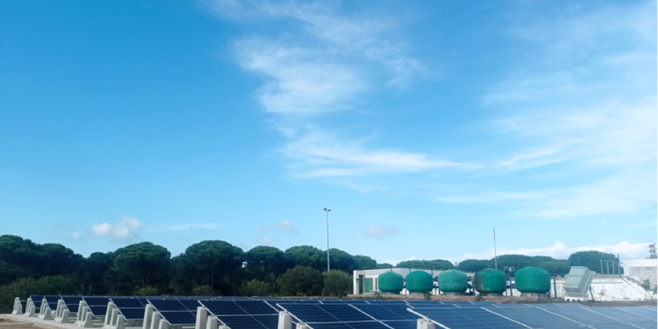 Este proyecto tiene por objeto la actualización de las instalaciones de acondicionamiento térmico del agua del mar que es utilizada en los diversos procesos de cultivo de especies marinas del Centro IFAPA “Agua del Pino”,