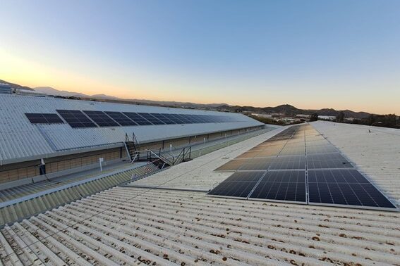 Instalación fotovoltaica en Mercamálaga
