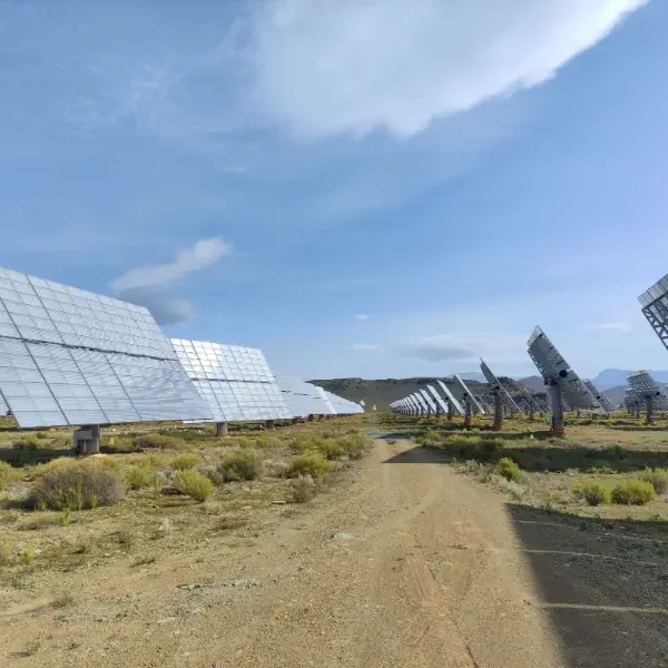 Mantenimiento de placas solares Irradia Energía